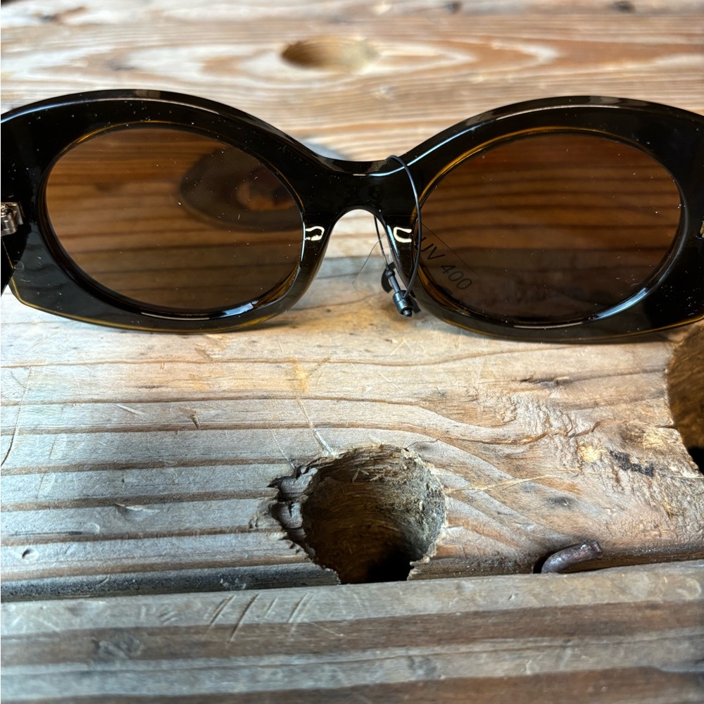 Elegant Black with brown tint Sunglasses UV 400